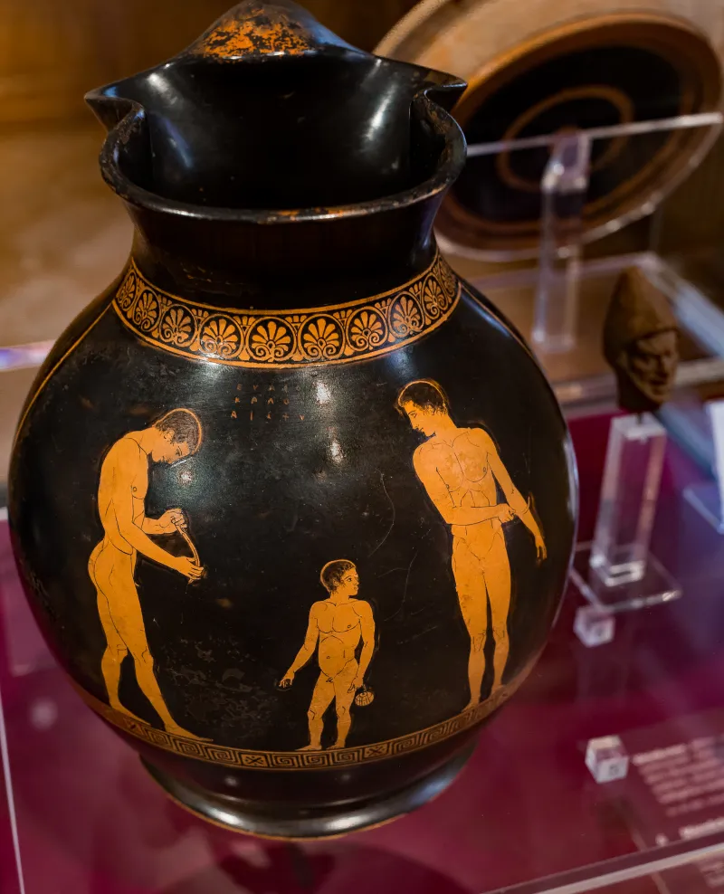 Achilles Painter Arv 992 77Bis Naked Boy With Aryballos And Two Young Athletes With 