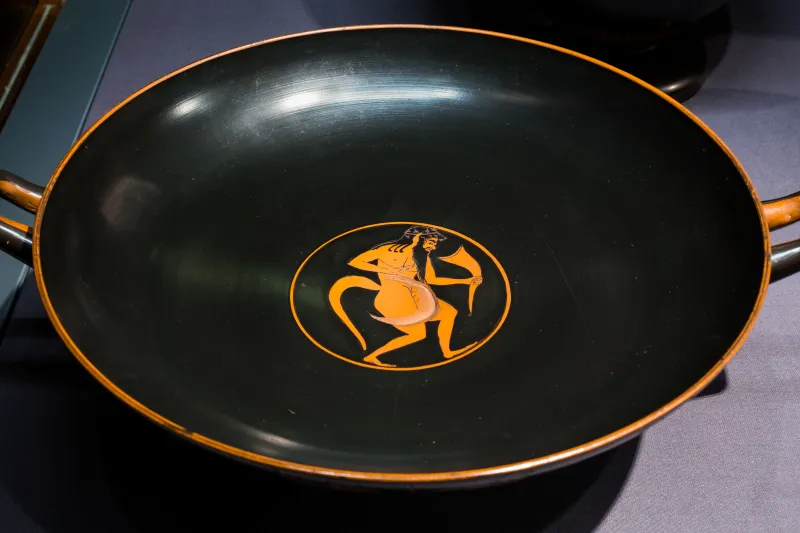 Aktorione Painter - Arv 137 Extra - Satyr With Rhyton - Maenads And Satyrs - Komos - Wien Khm As Iv 137 - 