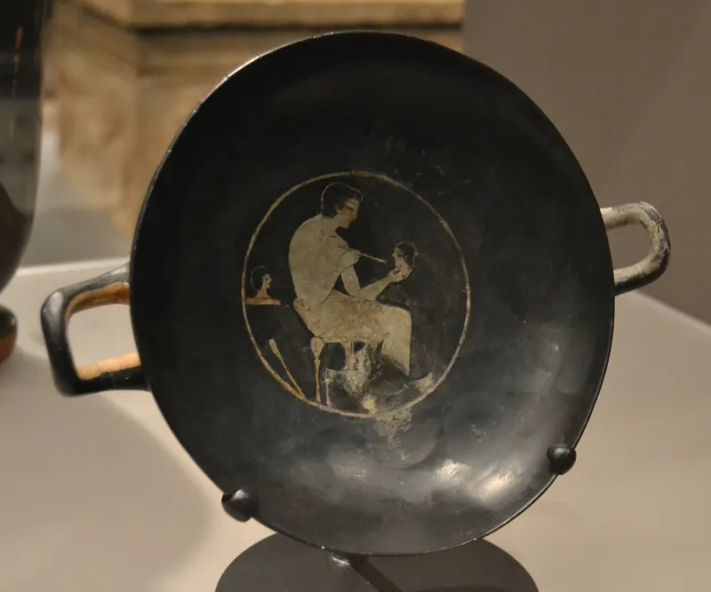 Kylix Depicting A Ceramicist Decorating A Head Vase By The Ambrosios Painter Mfa 