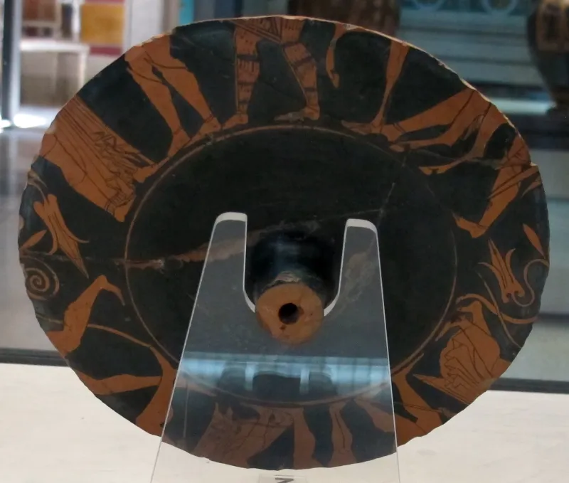 Pittore Di Ambrosios, Kylix Con Figura Maschile Con Bastone E Patera, 520-500 Ca Da Del Del Tufo, Orvieto 