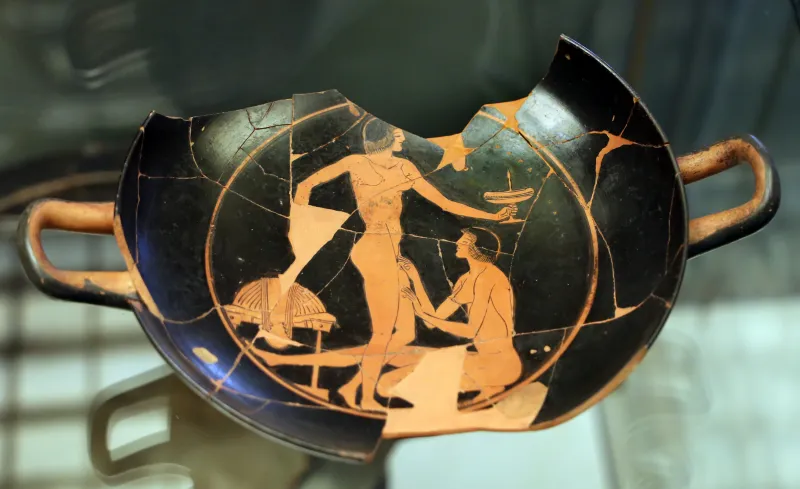 Apollodoros Kylix Attica Con Due Etere Alla Toeletta, 490-480 