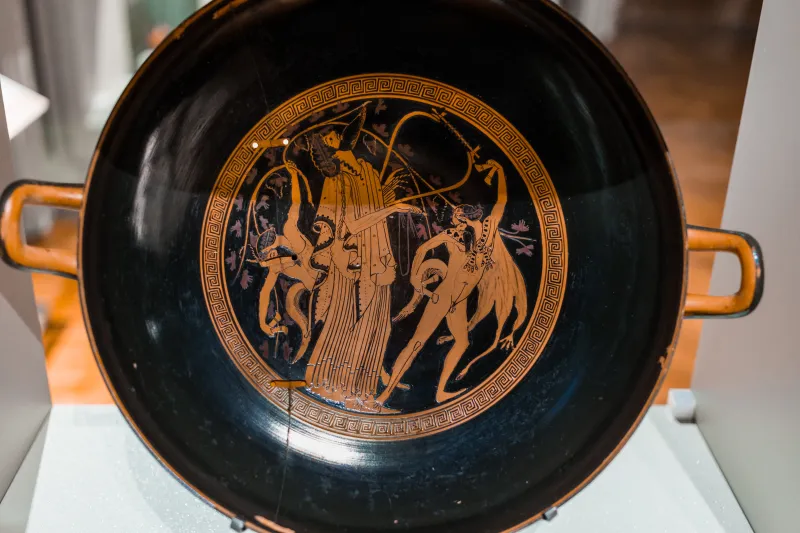 Brygos Painter - Arv 371 14 - Dionysos With Satyrs And Maenads - Paris Bnf Cabmed 576 - 