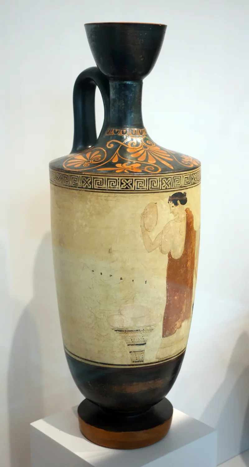 White-Ground Lekythos Woman With Wool (Harvard, Sackler Mus 