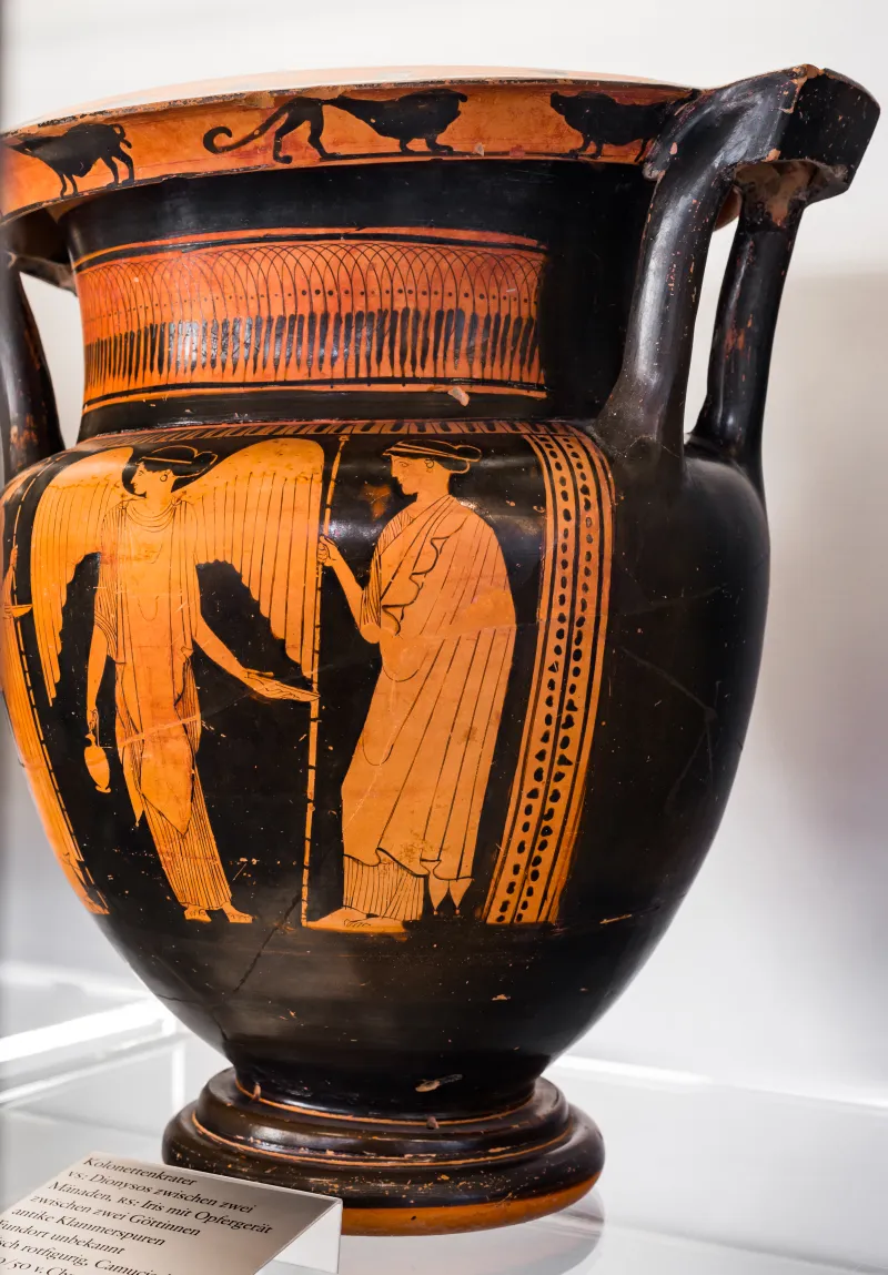 Camucia Painter - Arv 1105 2 - Nike Between Goddesses - Dionysos Between Maenads - Frankfurt Am Β 395 - 