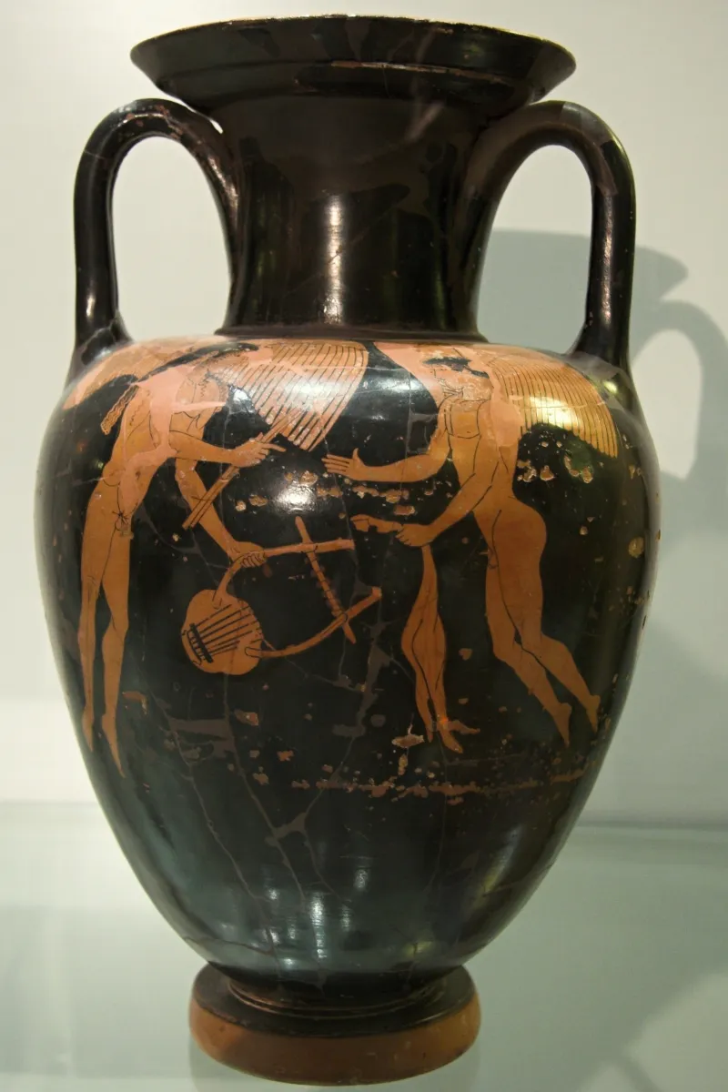 Nolan Amphora, Red Figure, Eros, Lyre, Charmides Painter, Akragas, 475-450 Bc, Am Agrigento, 