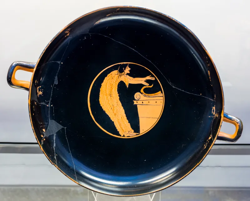 Circle Of The Nikosthenes Painter Arv 129 23Extra - Young Man In Female Dress Offering At Altar 
