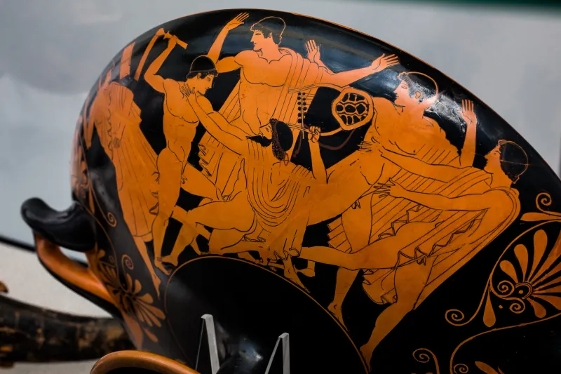 Douris Arv 437 128 Symposion - Herakles Killing Linos - Draped Men And Youths 
