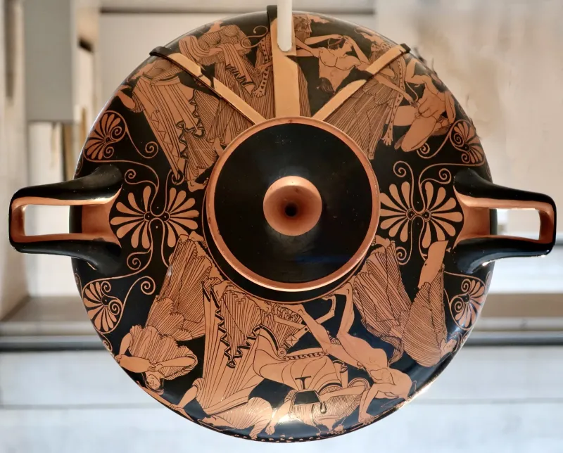 Red-Figure Cup Showing The Death Of Pentheus And A Maenad By Douris, Kimbell Art Museum 
