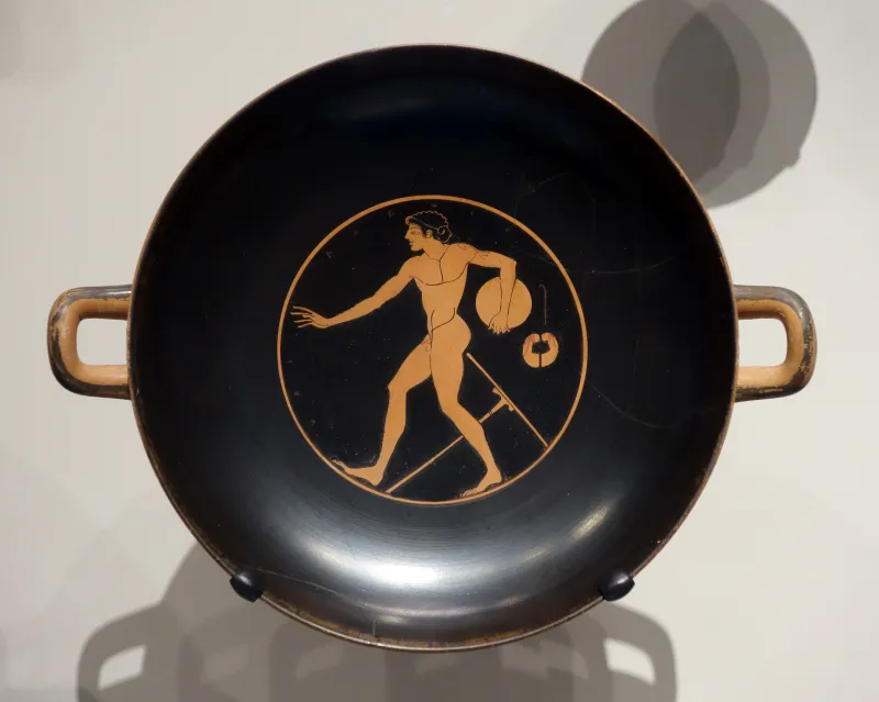 Red-Figure Kylix Discus Thrower (Boston Mfa 