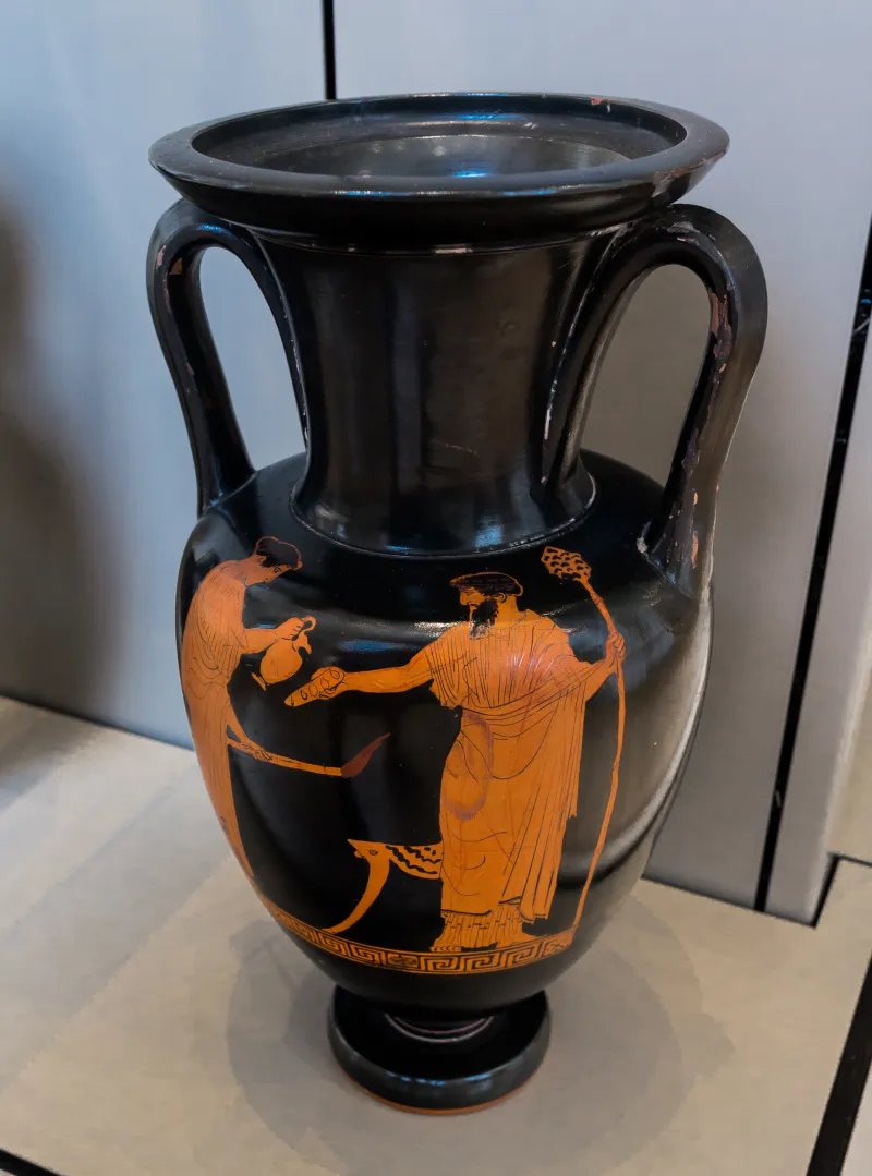 Dwarf Painter Arv 1011 8 Maenad And Dionysos - Youth With Torch 