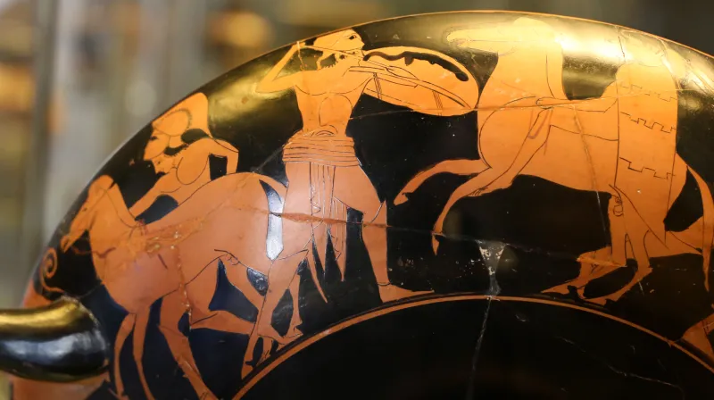 Maniera Del Pittore Di Epeleios, Kylix Attica Con Giovane Con Pertica O Giavellotto E Scene Di Combattimento, 500-490 Ac 
