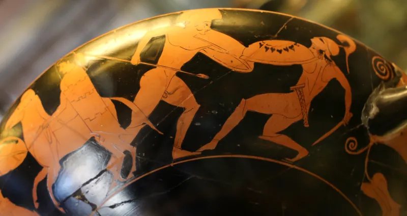 Maniera Del Pittore Di Epeleios, Kylix Attica Con Giovane Con Pertica O Giavellotto E Scene Di Combattimento, 500-490 Ac 