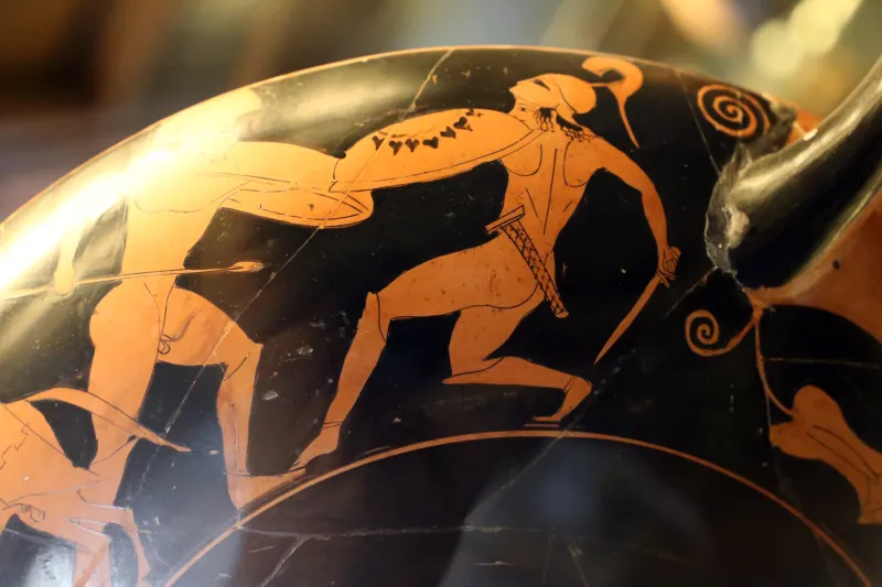 Maniera Del Pittore Di Epeleios, Kylix Attica Con Giovane Con Pertica O Giavellotto E Scene Di Combattimento, 500-490 Ac 