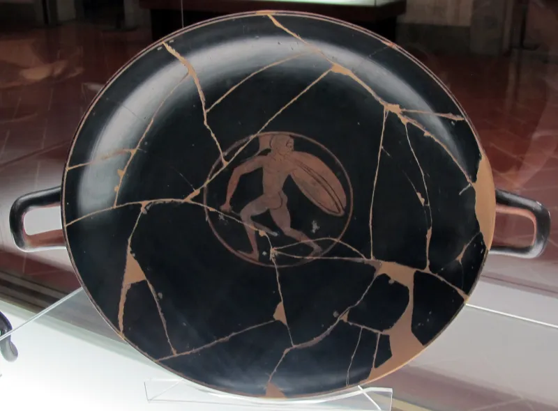 Pittore Di Epeleios (Maniera), Kylix Con Scene Di Combattimento E Guerriero, 500 Ac Ca 