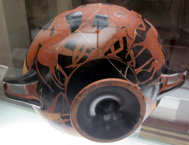 Pittore Di Epeleios (Maniera), Kylix Con Scene Di Combattimento E Guerriero, 500 Ac Ca 