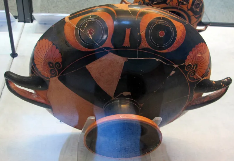 Epiketos, Kylix A Occhioni A Figure Nere E Rosse, Con Cervo, 520 