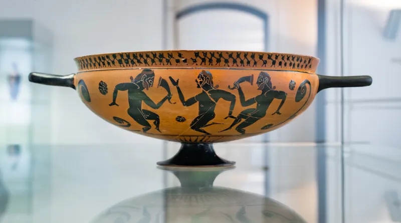 Falmouth Painter - Abv 34 7 - Nude Dancing Komasts - München As 2120 - 