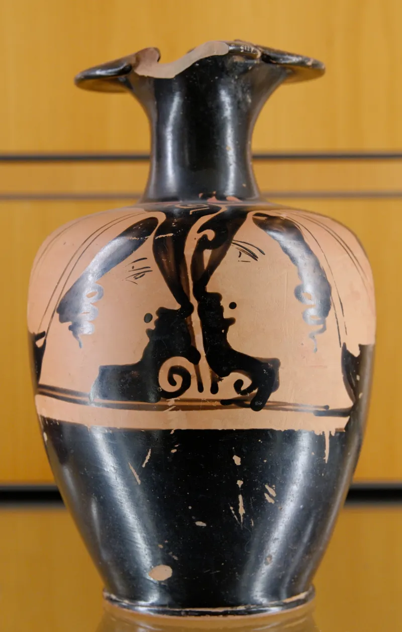 Oinochoe Female Heads Mba Lyon 