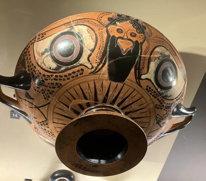 Cup With Mask Of The God Dionysos Between Two Large Eyes - Athens - 520-510 Before Jc Circa - Louvre - F 