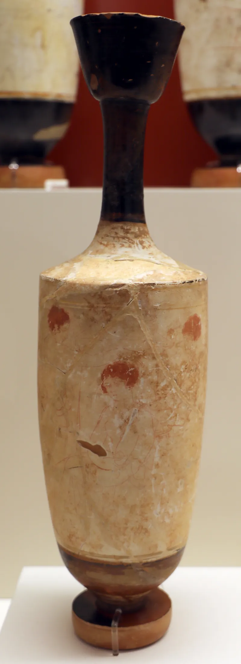 Periodo Classico Tardo, Lekythos Attico A Sfondo Bianco Con Donna Presso La Sua Tomba E Due Astanti, Forse Da Atene, Gruppo R, 410 Ac 