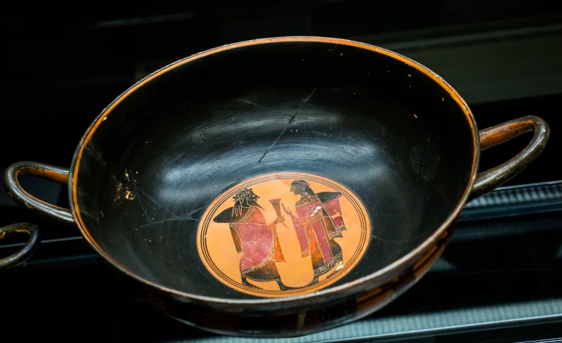 Heidelberg Painter - Abv 64 28 - Dionysos And Ariadne - Warrior Arming - Diskobolos - München As 7739 - 