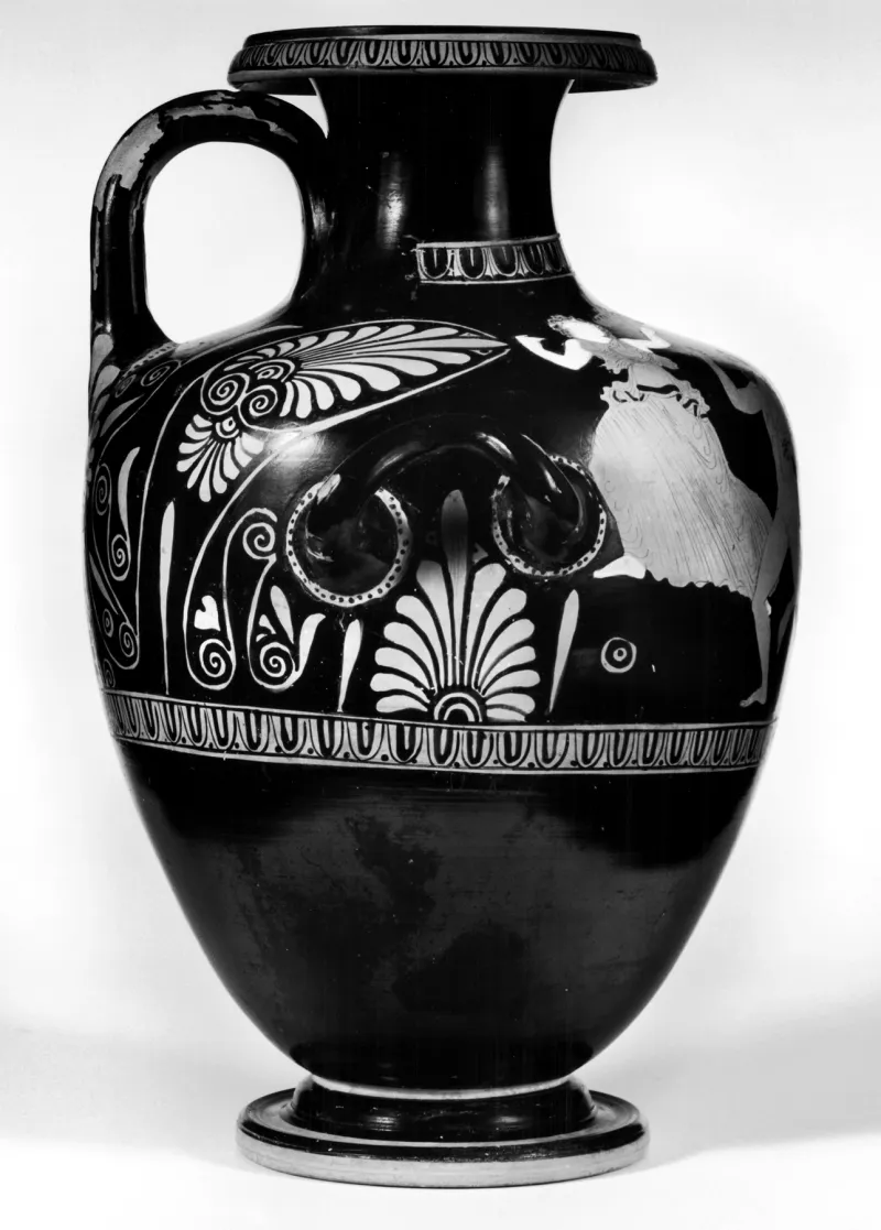 Herakles Painter - Red-Figure "Kerch-Style" Hydria - Walters 48263 - Right 