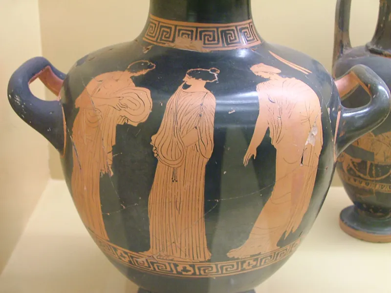Hydria Illustrating Three Women 430 Kleophon Kerameikos Archaeological Museum In 