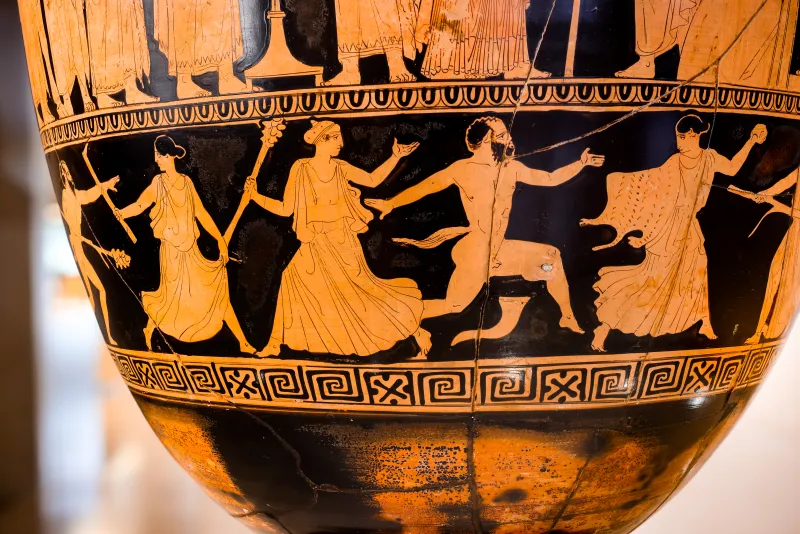 Kleophon Painter - Arv 1143 1 - Sacrifice To Apollon - Return Of Hephaistos - Thiasos Of Satyrs And Maenads - Ferrara Man 44894 - 