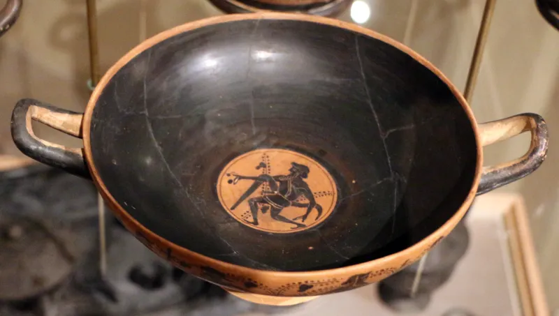 Attica, Leafless Group, Kylix Con Danzatore E Centauromachia, 500-490 