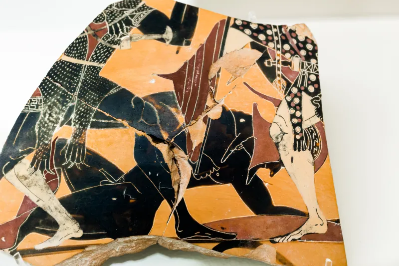 Lydos - Abv 107 2- Herakles Fighting Amazons - Athens Km - 