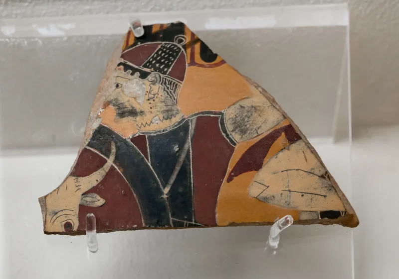 Lydos - Abv 107 2- Herakles Fighting Amazons - Athens Km - 