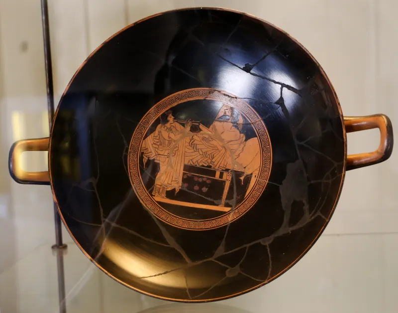 Makron E Vasaio Hieron, Kylix Attica Con Dioniso, Menadi E Sileni, 500-480 Ac 