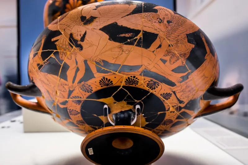 Nikosthenes Painter Arv 126 24 Satyr - Hypnos And Thanatos Carrying The Body Of Sarpedon - Amazons 