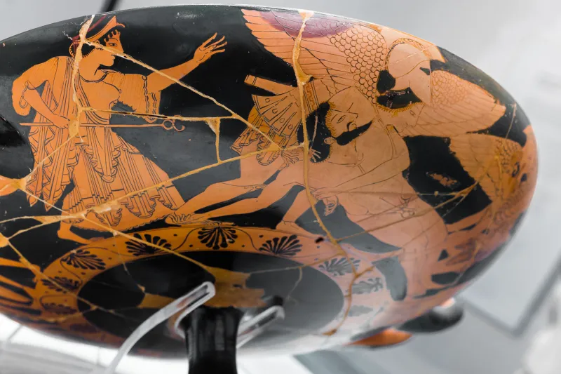 Nikosthenes Painter Arv 126 24 Satyr - Hypnos And Thanatos Carrying The Body Of Sarpedon - Amazons 