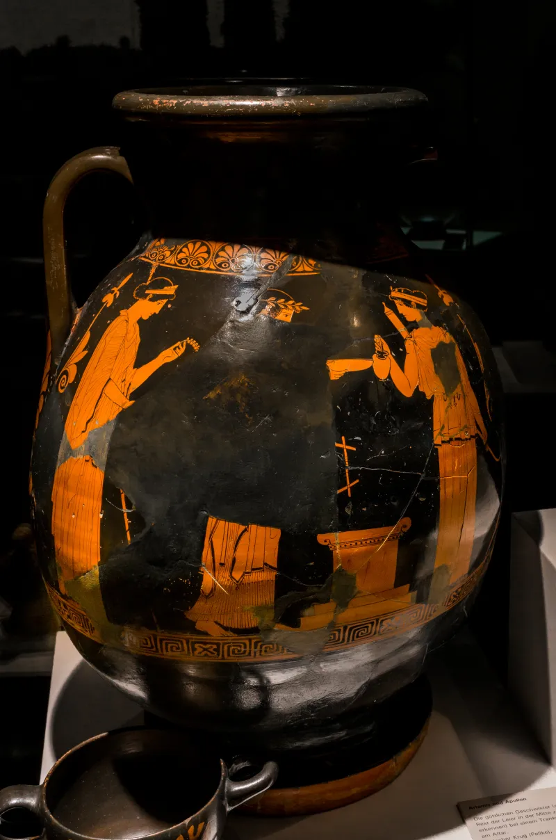 Niobid Painter Arv 604 49 Apollon With Leto And Artemis - Three Maenads 