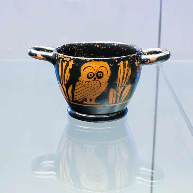 Classical Owl-Skyphos Arv 982 Extra - Owl Between Olive Sprigs 