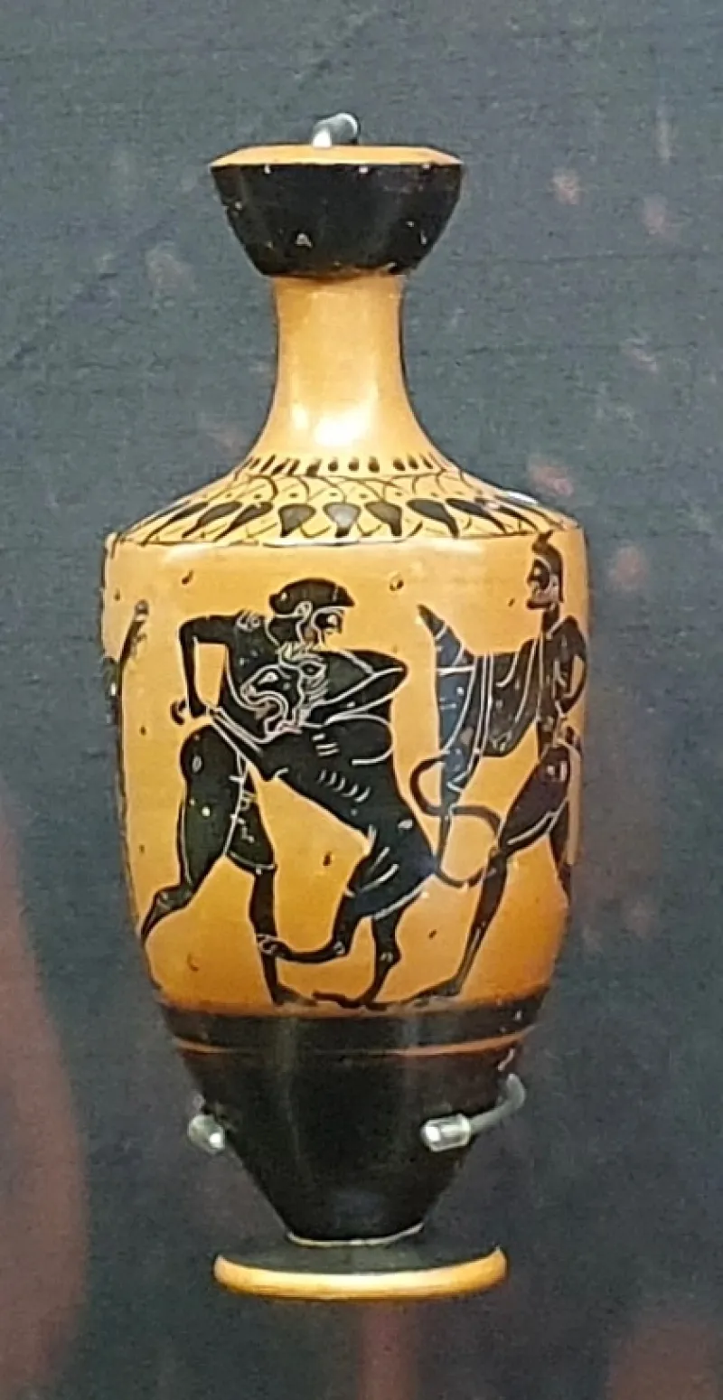 Attic Lekythos With Hercules Facing The Nemean Lion Encouraged By Athena, Ca 500-490 