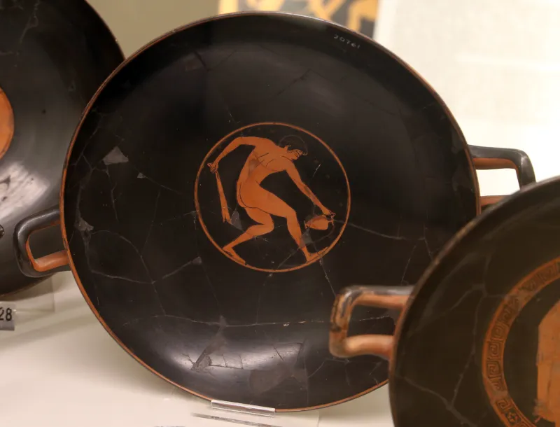 Pittore Di Berlino 2268, Kylix Con Giovani E Guerrieri, 520-510 Ac Dalla Tomba Dei Vasi Greci Alla Banditaccia 