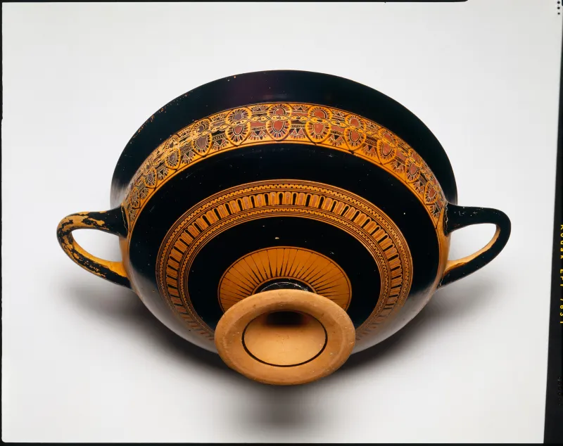 Terracotta Kylix- Siana Cup (Drinking Cup) Met 