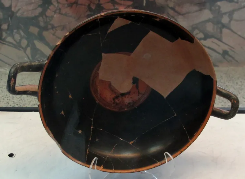Pittore Di Bruxelles R245, Kylix A Occhioni Con Efebi, 510-500 01 Da Del Del Tufo, 