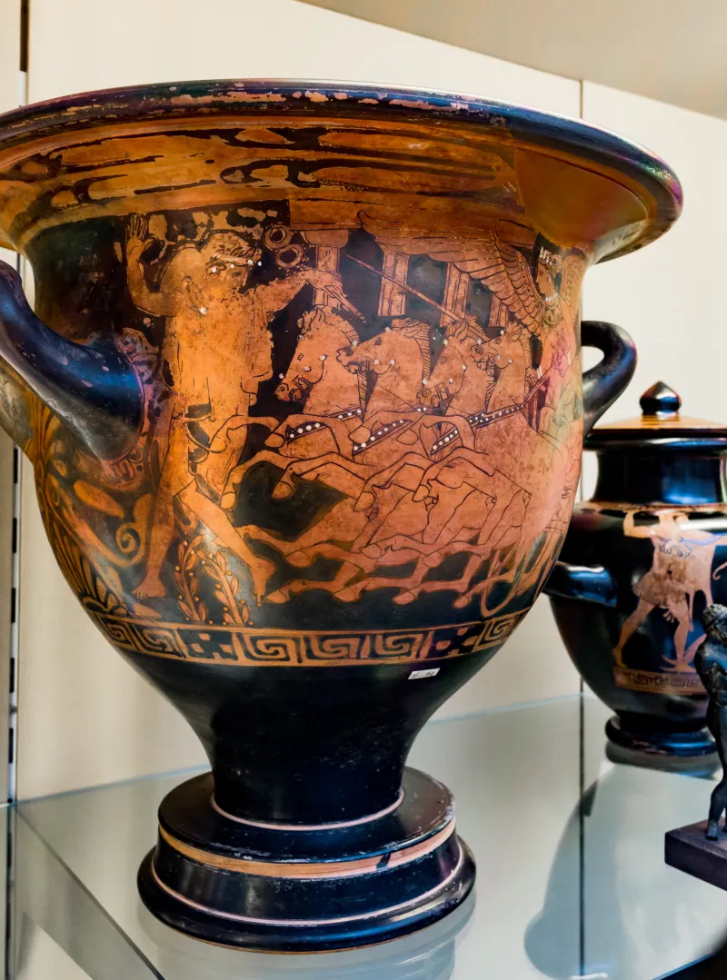 Painter Of London F 64 Arv 1419 1 Herakles And Nike In Chariot - Three Young Athletes 