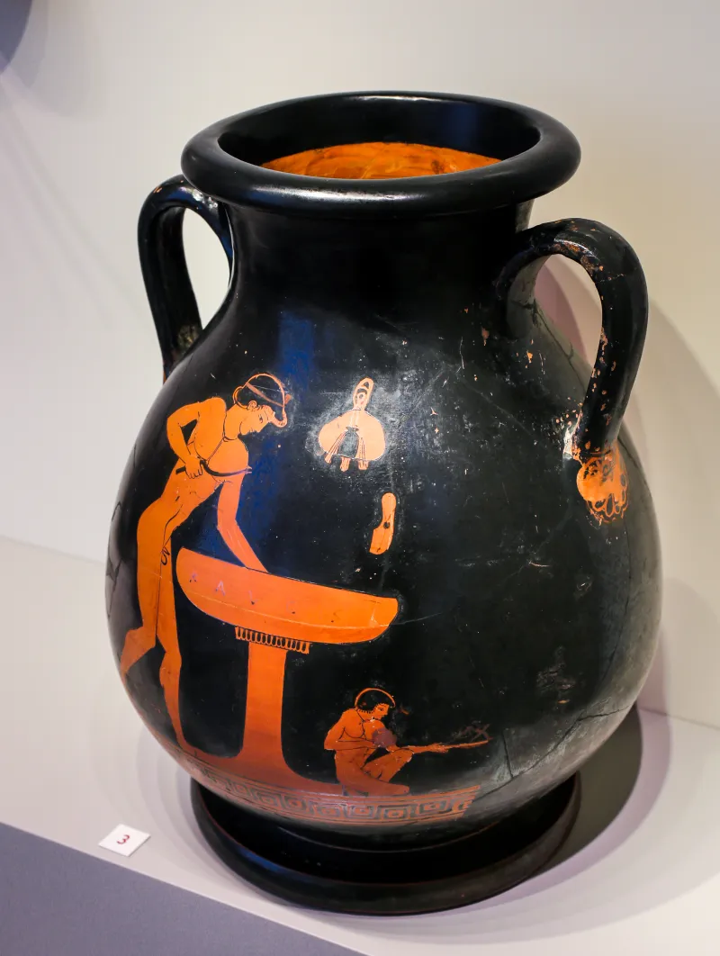 Painter Of The Munich Amphora Arv 246 Youth With Strigilis At Perirrhanterion And Boy - Youth At Pillar 