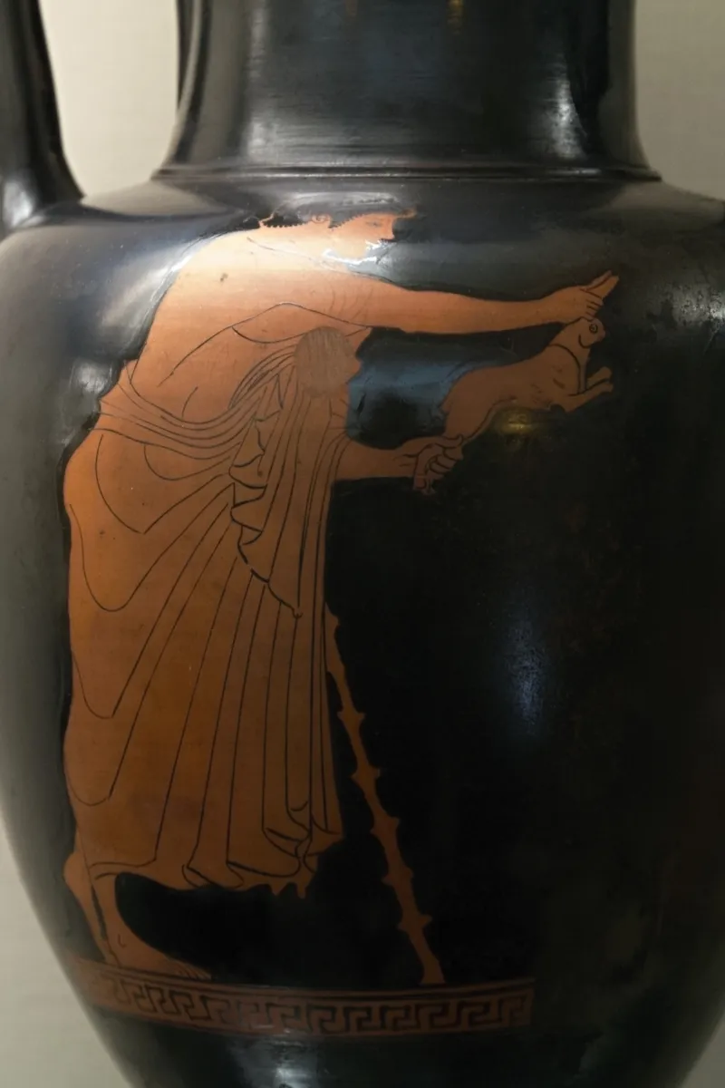 Nolan Amphora, Youth Offers A Hare, Pan Painter, Ucl 881, 