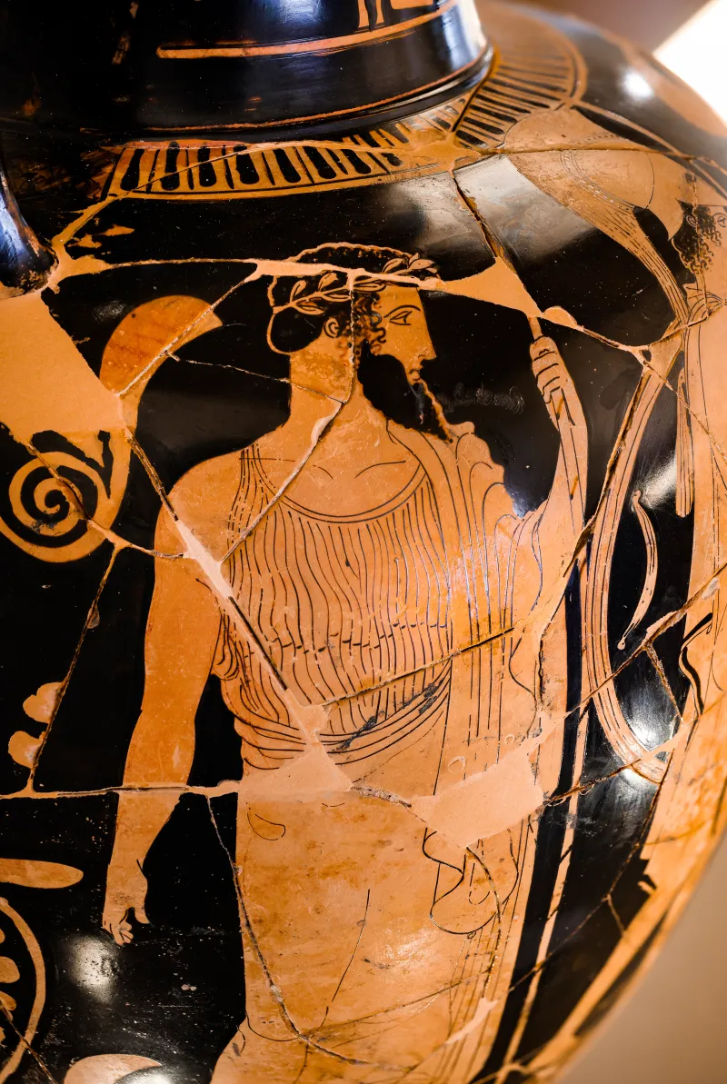 Peleus Painter - Arv 1039 11 - Warrior Departing - Draped Youths - Ferrara Man 2894 - 