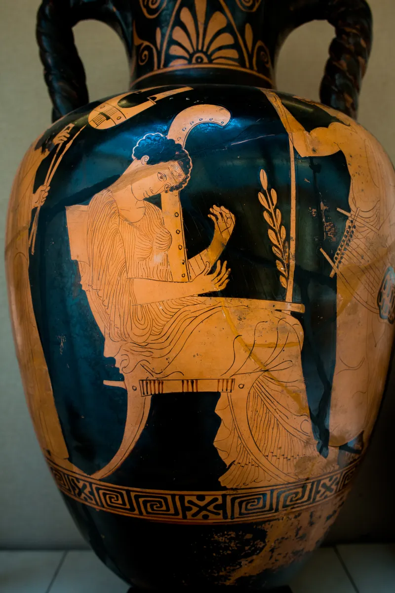 Peleus Painter Arv 1039 13 Musaios With Melousa And Terpsichore - Woman Between Two Youths 