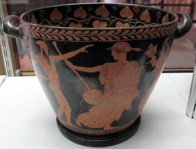 Pittore Di Pentesilea, Grande Skyphos A Figure Rosse Con Iris E Satiri (A), Medae E Satiri (B), Attica 480-450 Ca 