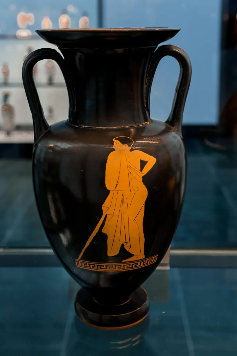 Phiale Painter Arv 1014 2 Thracian Woman With Sword Killing Orpheus - Draped Youth 