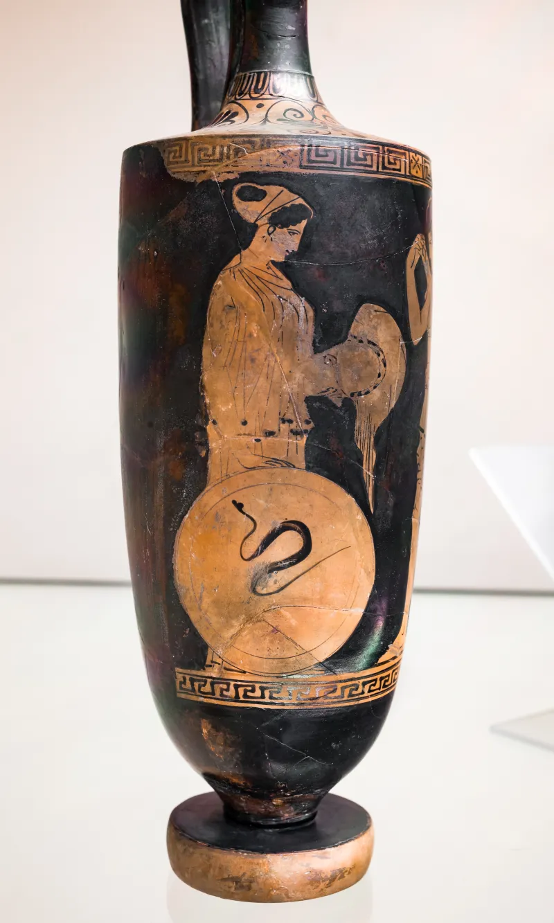 Phiale Painter - Arv 1021 116 - Young Warrior Arming - London Bm 1863-0728-440 - 