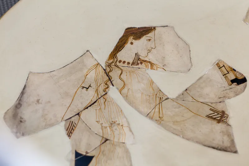 Pistoxenos Painter - Arv 860 2 - Thracian Woman Killing Orpheus - Young Riders - Athens Akropolis Museum 439 - 
