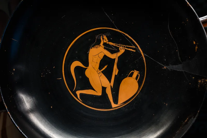 Poseidon Painter - Arv 136 8 - Satyr Playing Auloi - München As 2621 - 